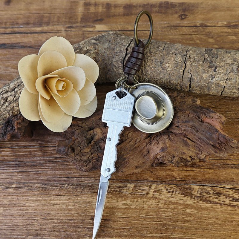 Vintage Western Cowboy Hat Keychain - CowderryKeychainsWhite