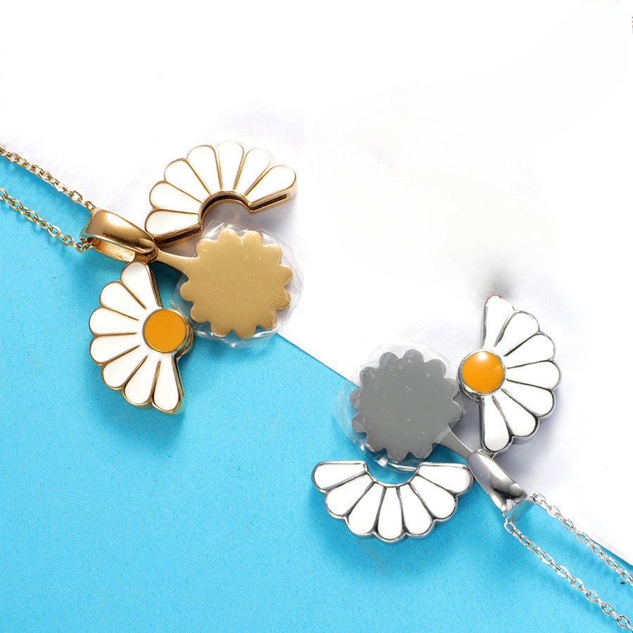 Daisy Necklace with Custom Engraving Secret Message Photo - CowderryNecklacesGold